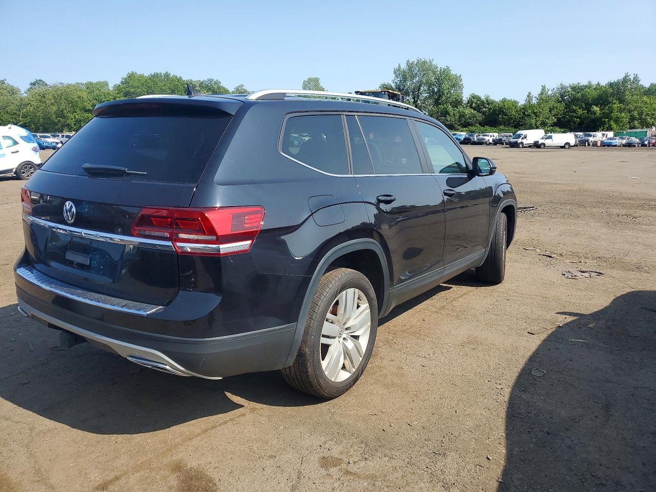 2019 Volkswagen Atlas Se - Фото 3