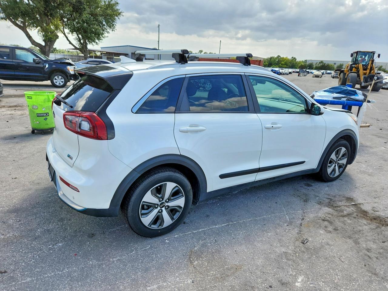 2018 Kia Niro Ex Premium - Image 3