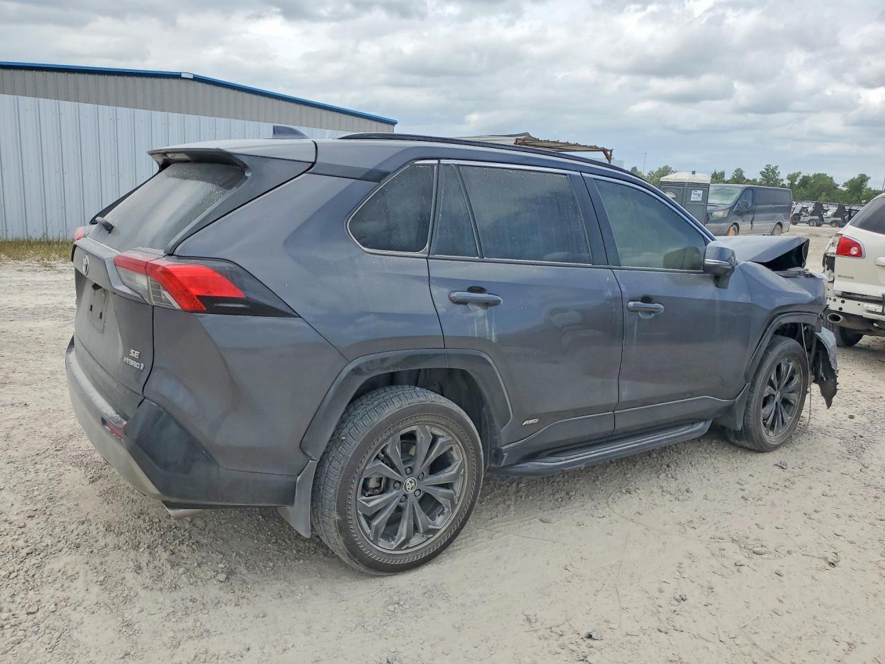 2022 Toyota Rav4 Se - Фото 3