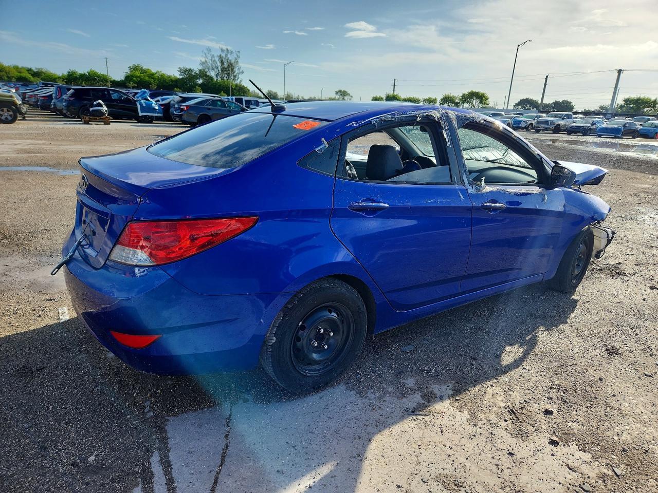 2014 Hyundai Accent Gls - Фото 3