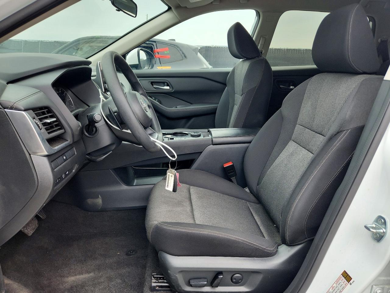 2024 Nissan Rogue Sv - Image 7