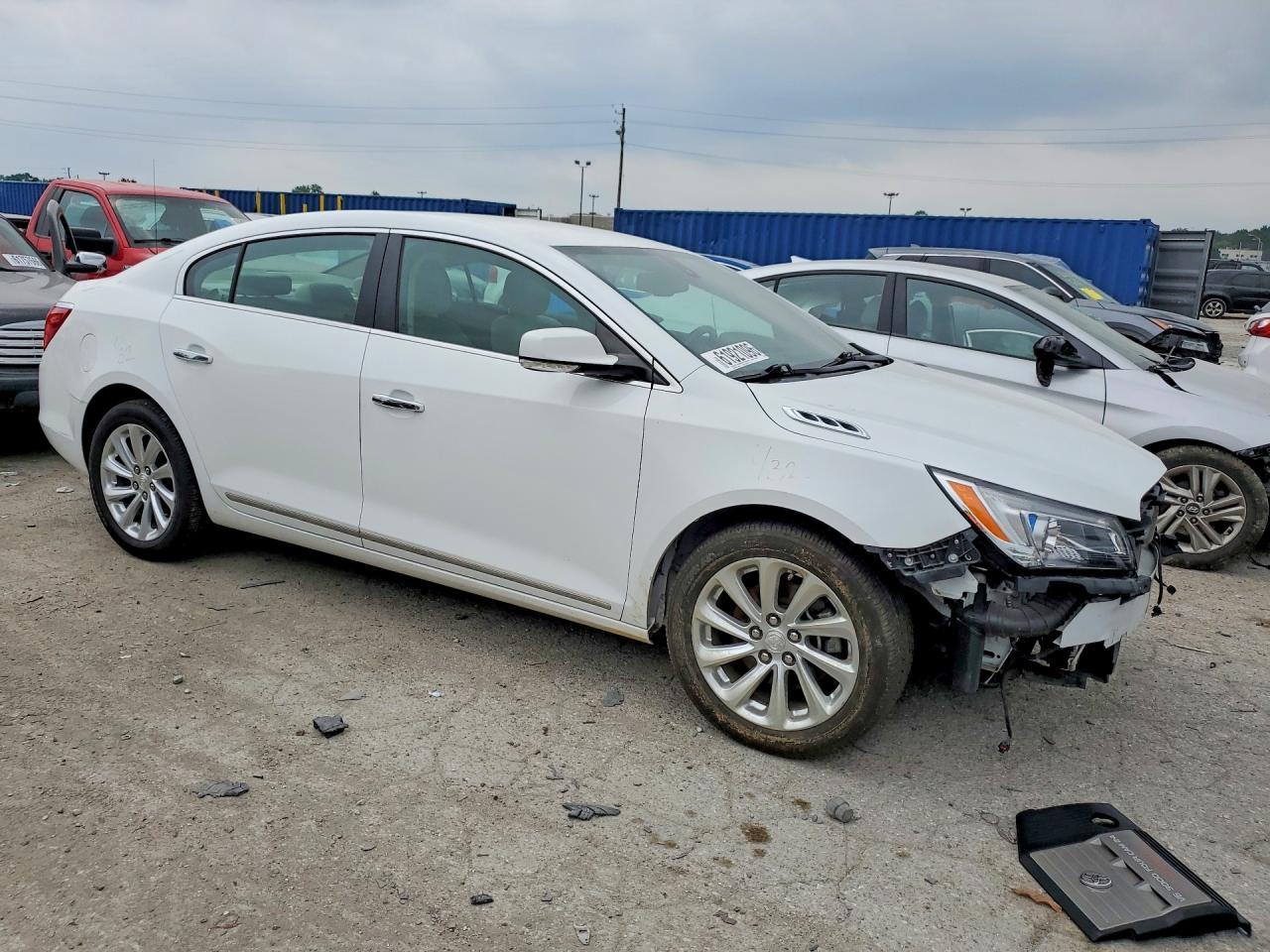 2014 Buick Lacrosse - Image 4