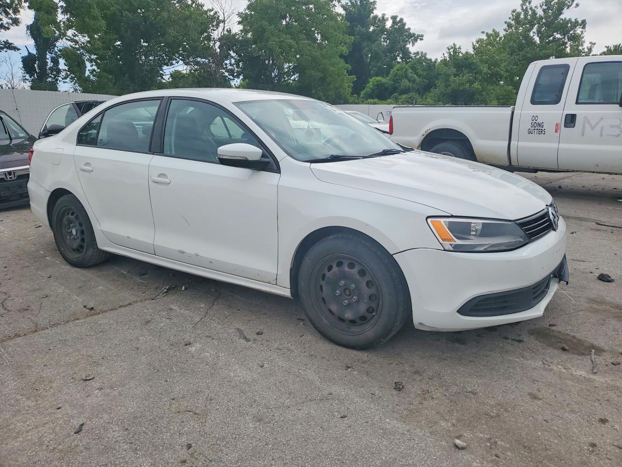 2014 Volkswagen Jetta Se - Image 4
