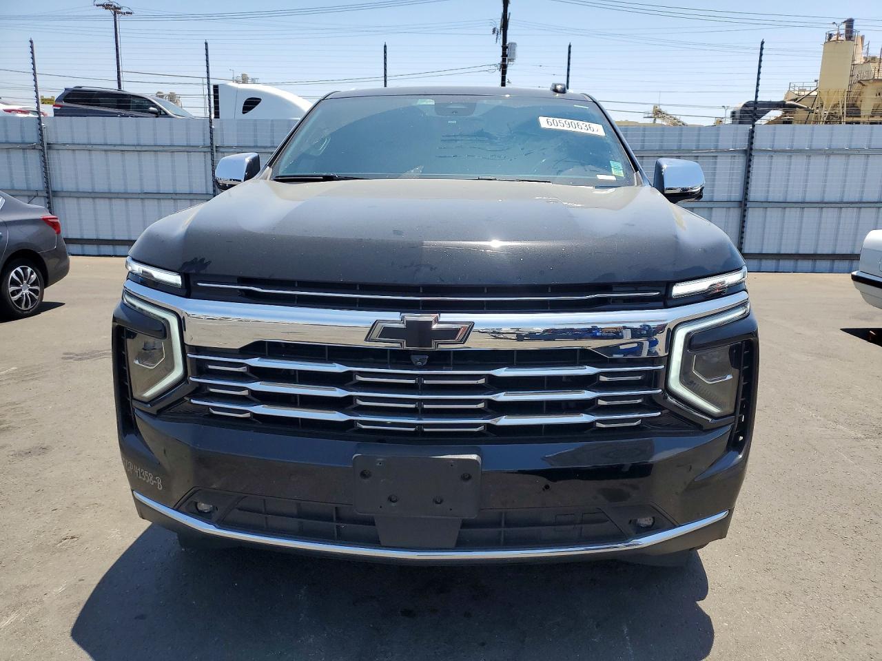 2025 Chevrolet Suburban C1500 Premier - Фото 5