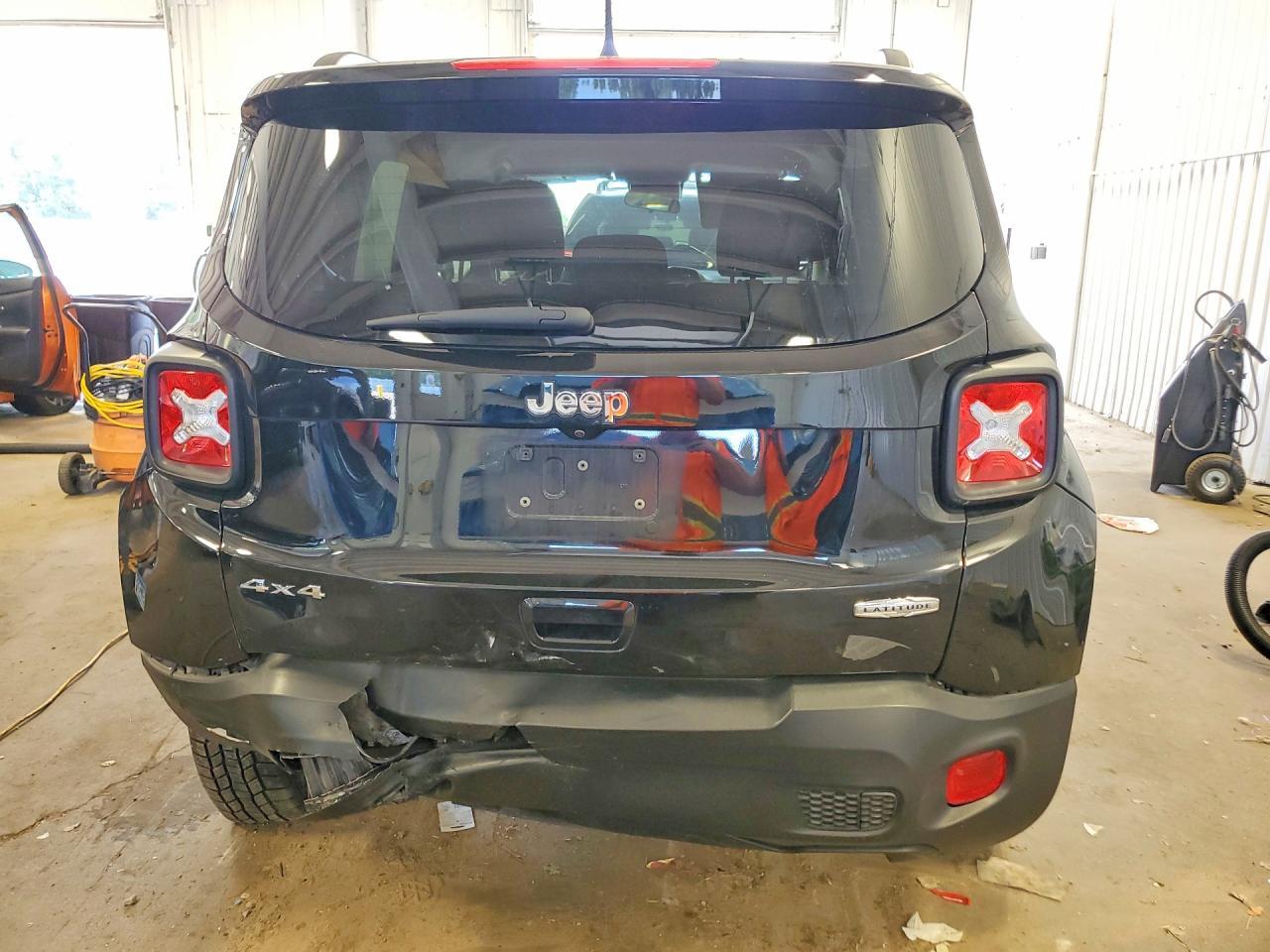 2020 Jeep Renegade Latitude - Фото 6