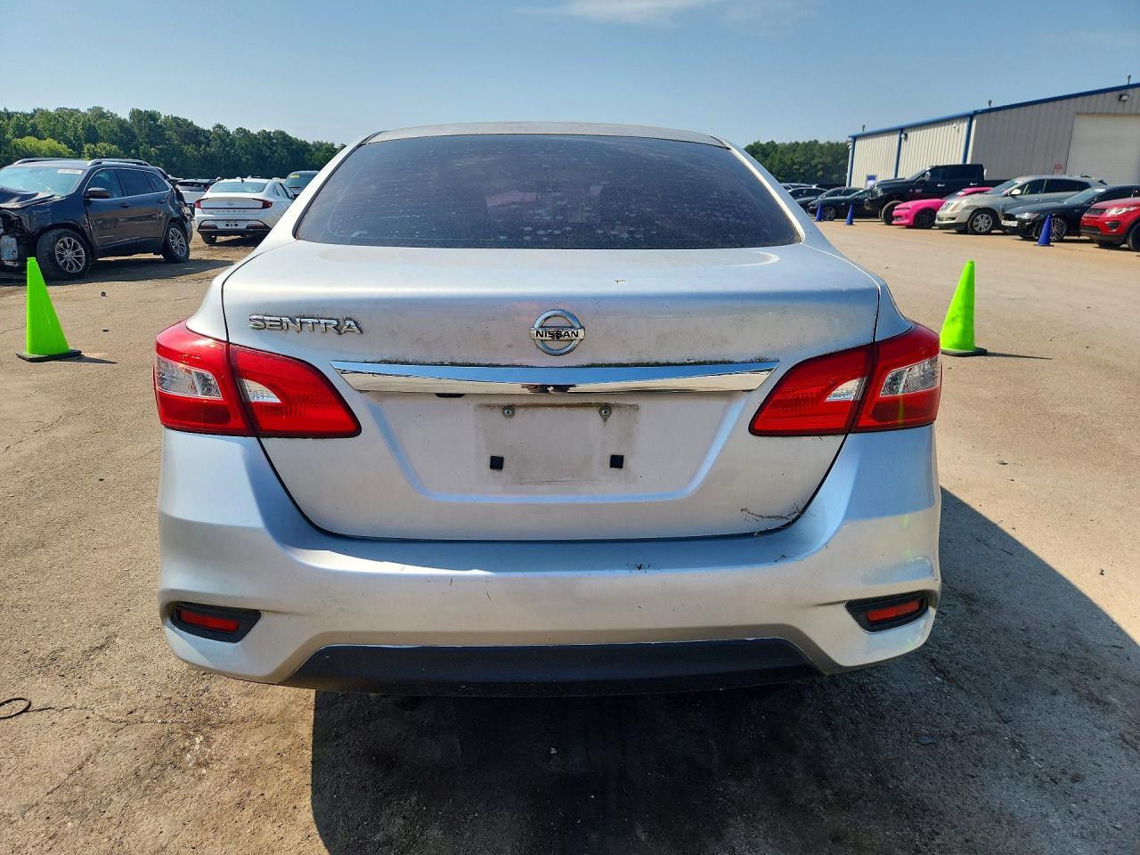 2019 Nissan Sentra S - Фото 6