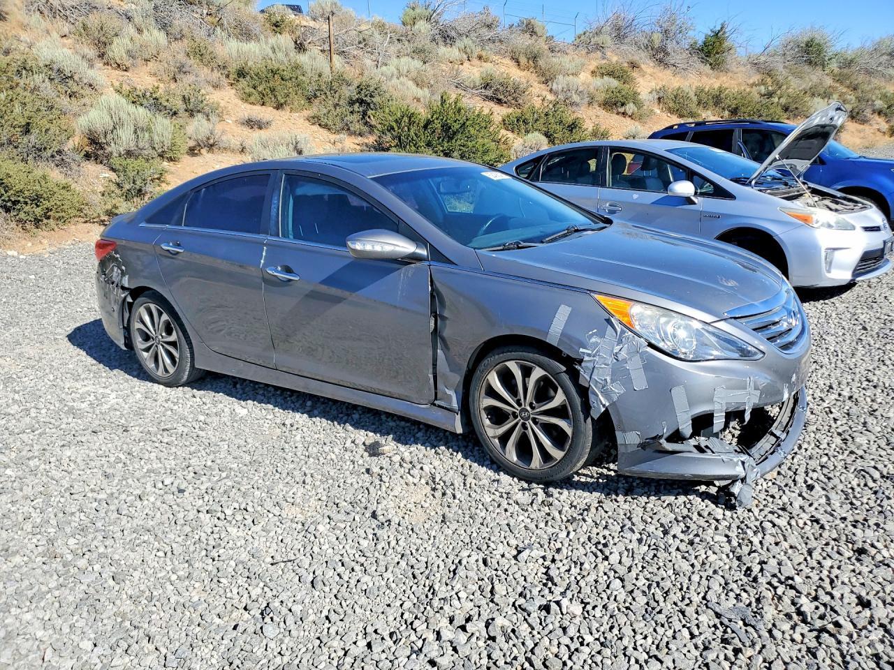 2014 Hyundai Sonata - Image 4