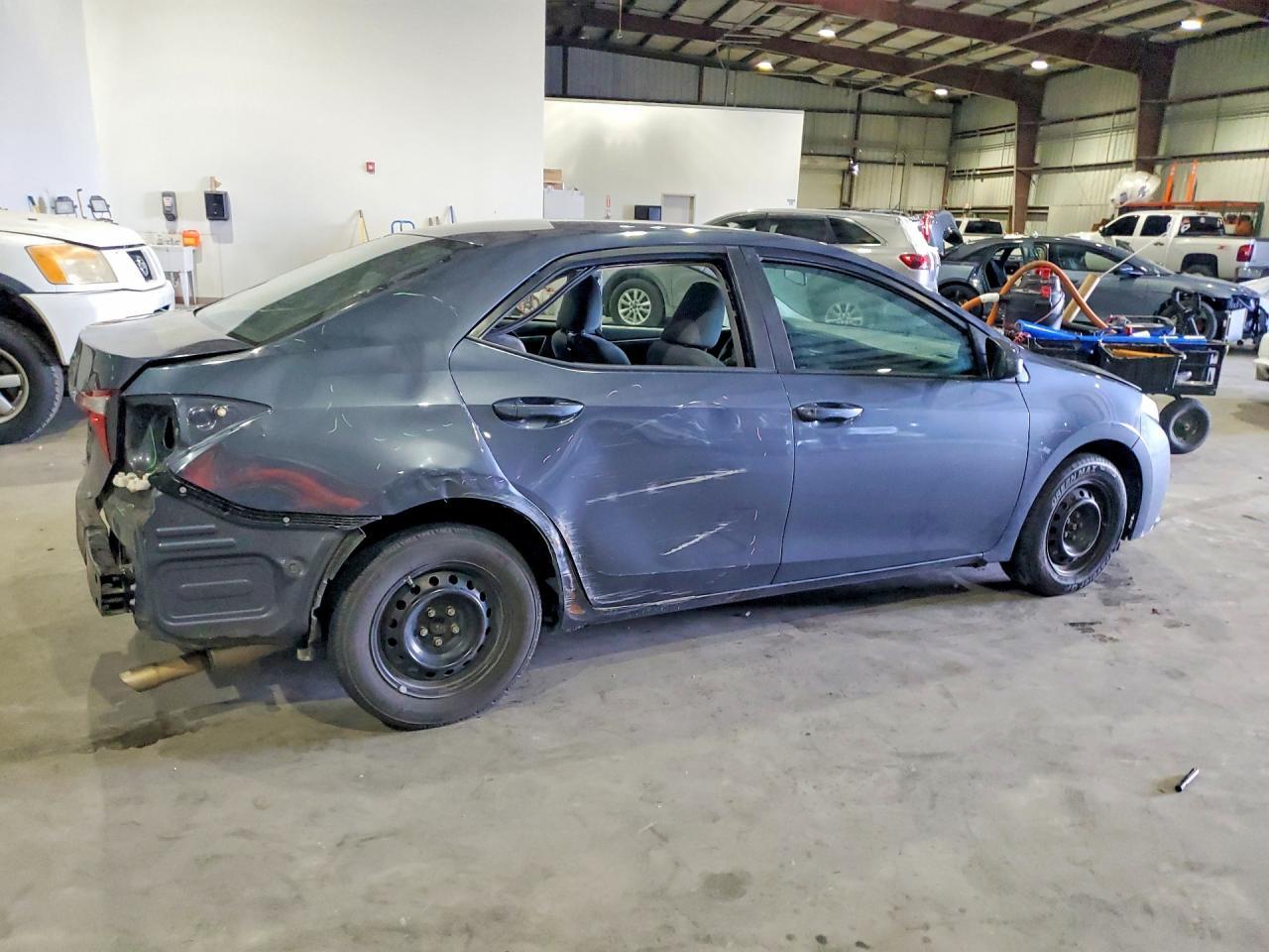 2016 Toyota Corolla L - Фото 3