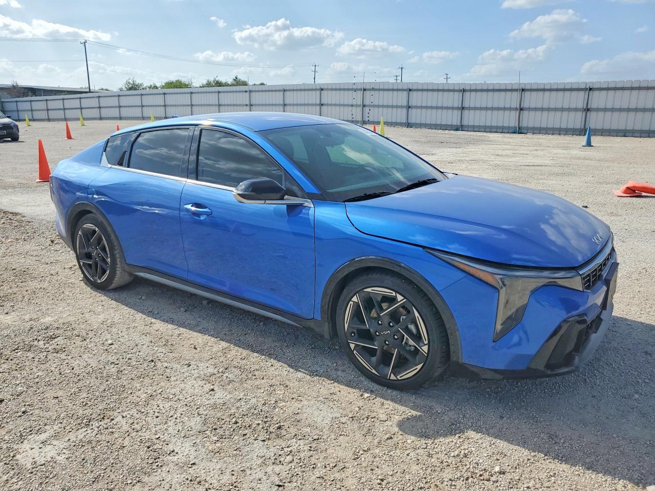 2025 Kia K4 Gt Line - Фото 4