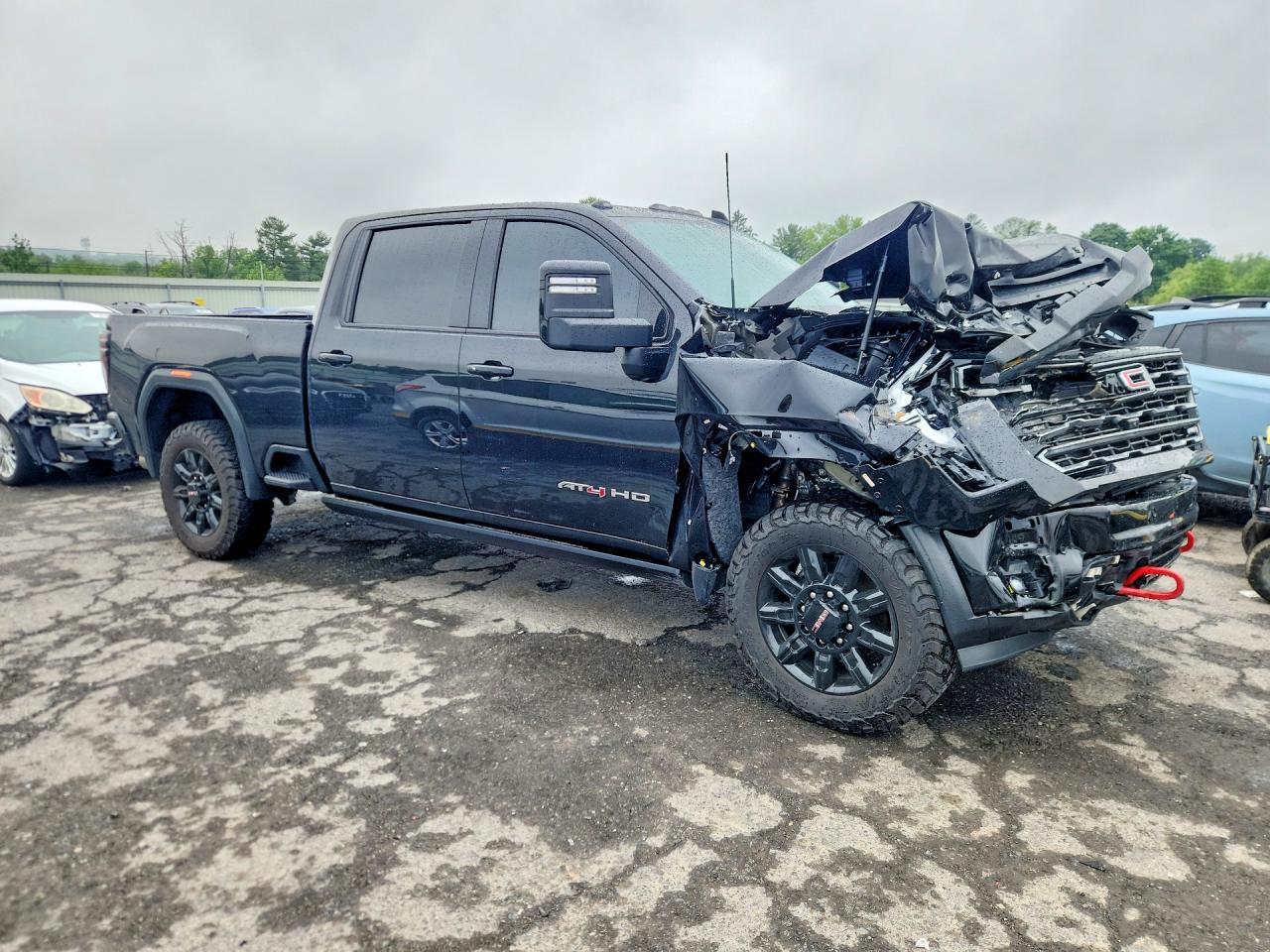 2025 GMC Sierra K2500 At4 - Image 4