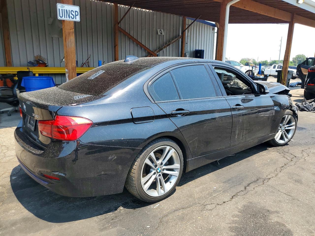 2018 BMW 330 Xi - Фото 3