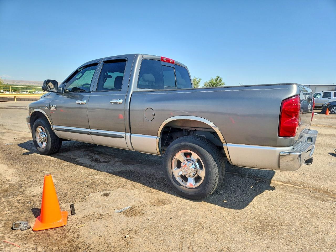 2007 Dodge Ram 2500 St - Image 2