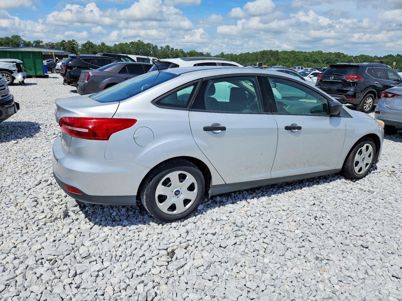 2016 Ford Focus S - Image 3