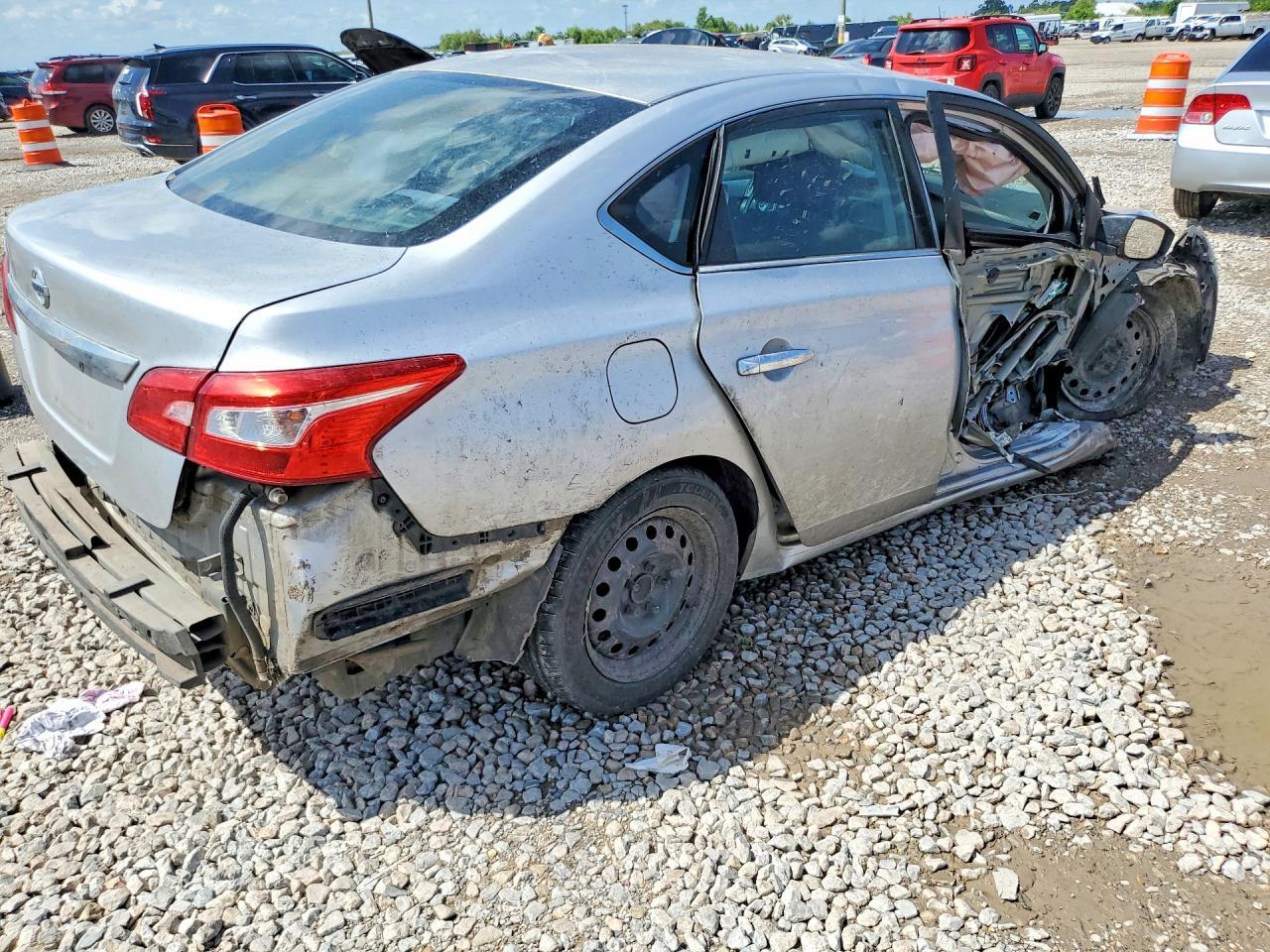 2019 Nissan Sentra S - Image 3