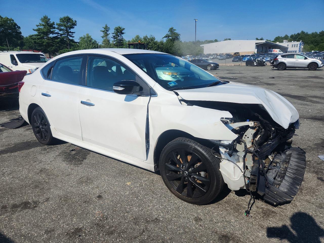 2017 Nissan Sentra Sr - Image 4