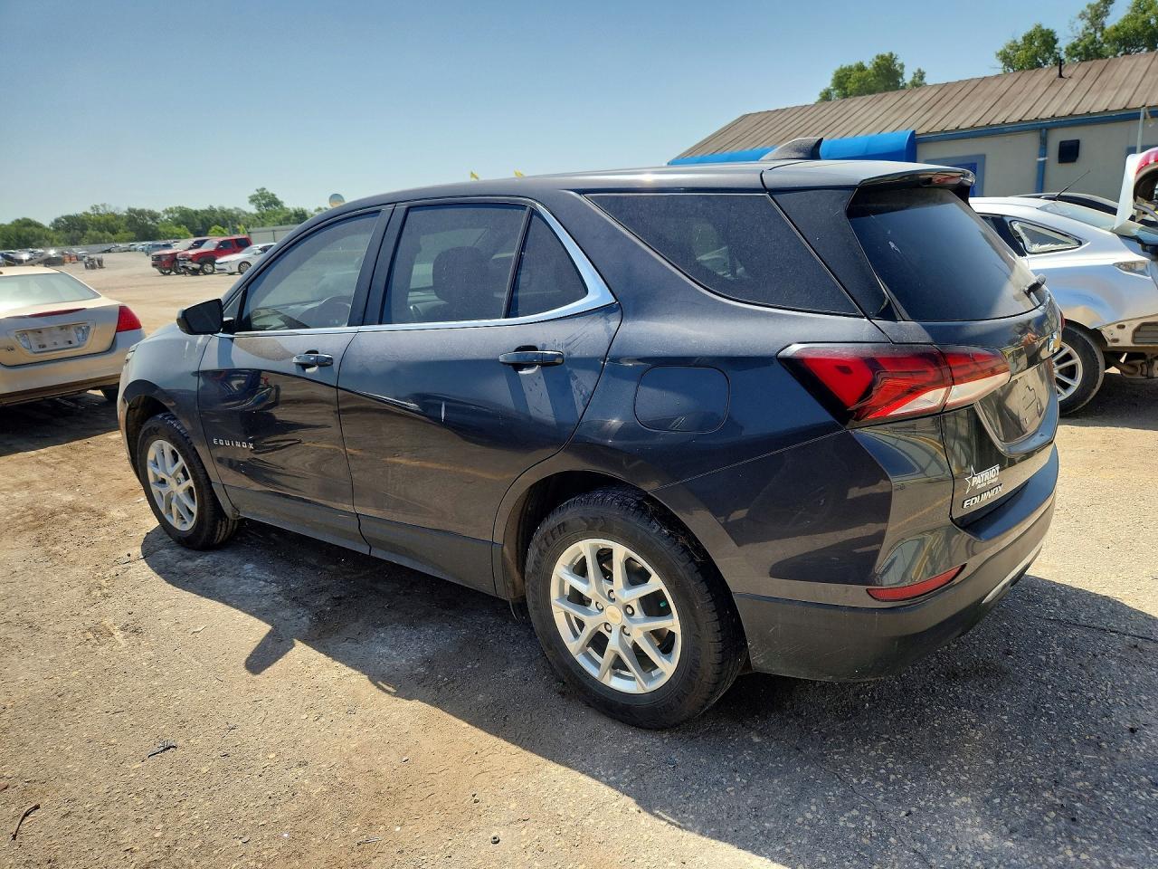 2022 Chevrolet Equinox Lt - Фото 2