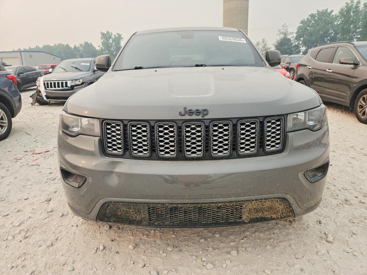2020 Jeep Grand Cherokee Laredo - Image 5