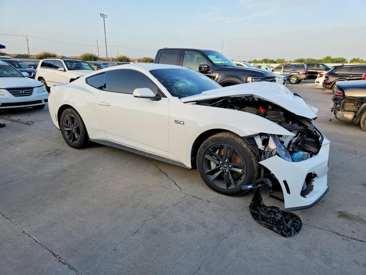 2026 Ford Mustang Gt - Фото 4