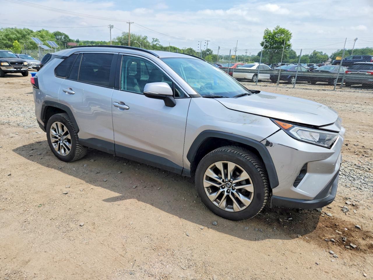 2019 Toyota Rav4 Xle Premium - Фото 4