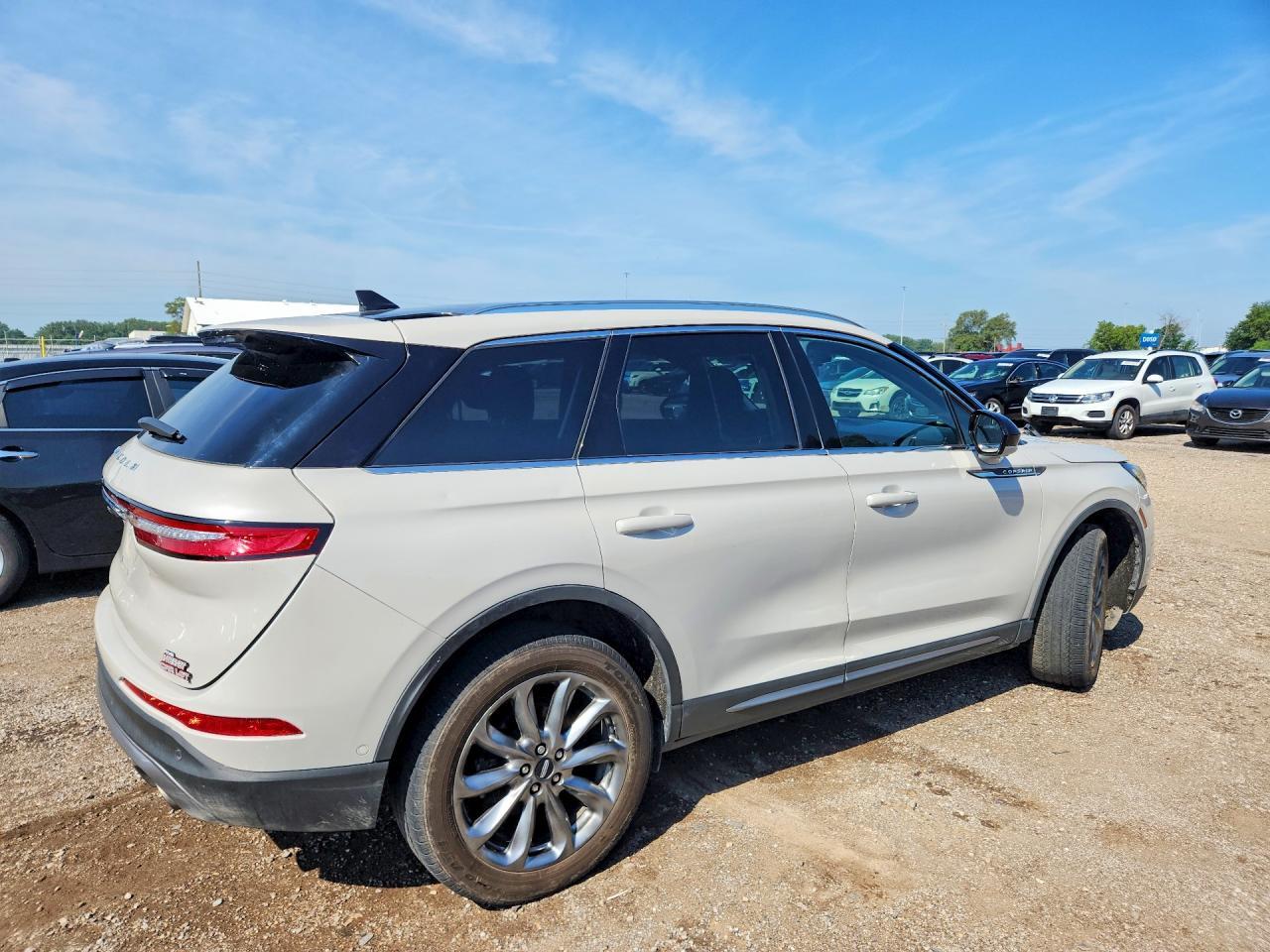 2020 Lincoln Corsair - Фото 3