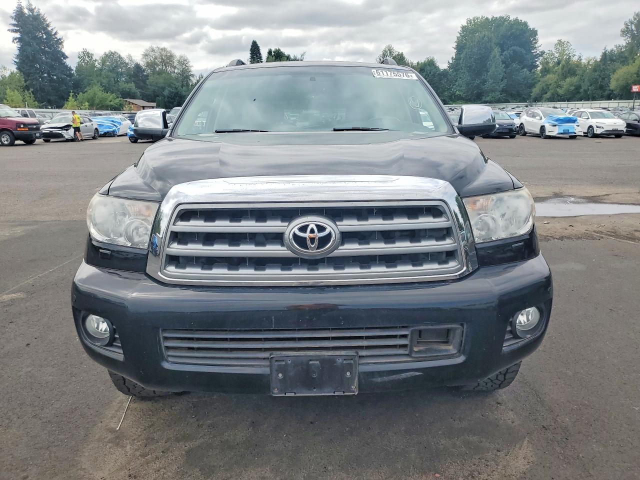 2011 Toyota Sequoia - Фото 5