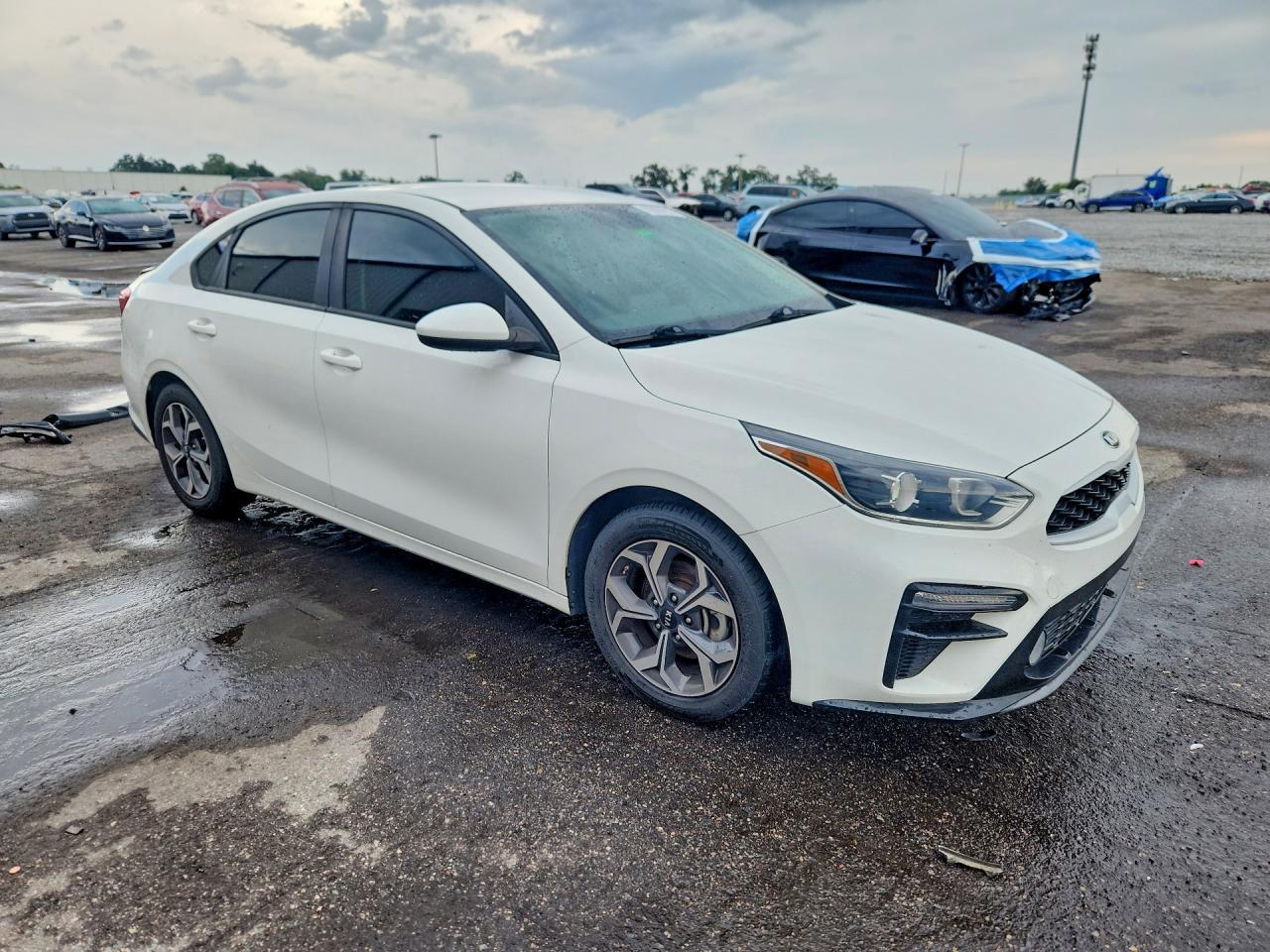 2019 Kia Forte Lxs - Фото 4