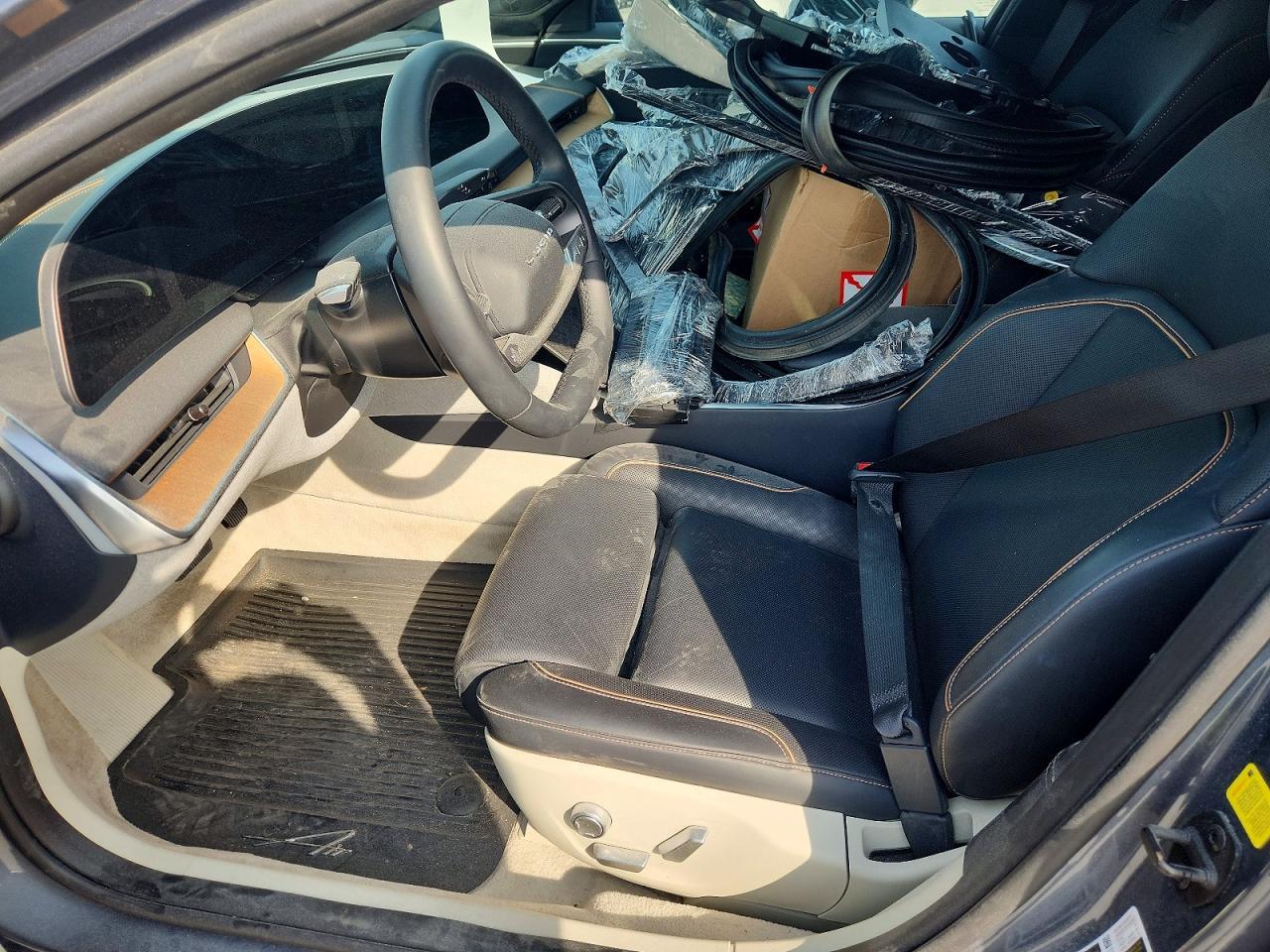 2025 Lucid Motors Air Pure - Image 7