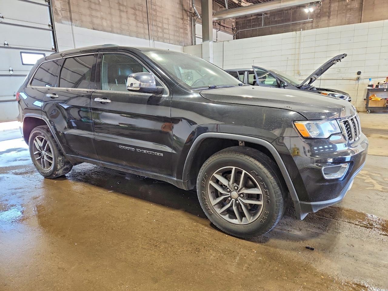 2017 Jeep Grand Cherokee Limited - Image 4