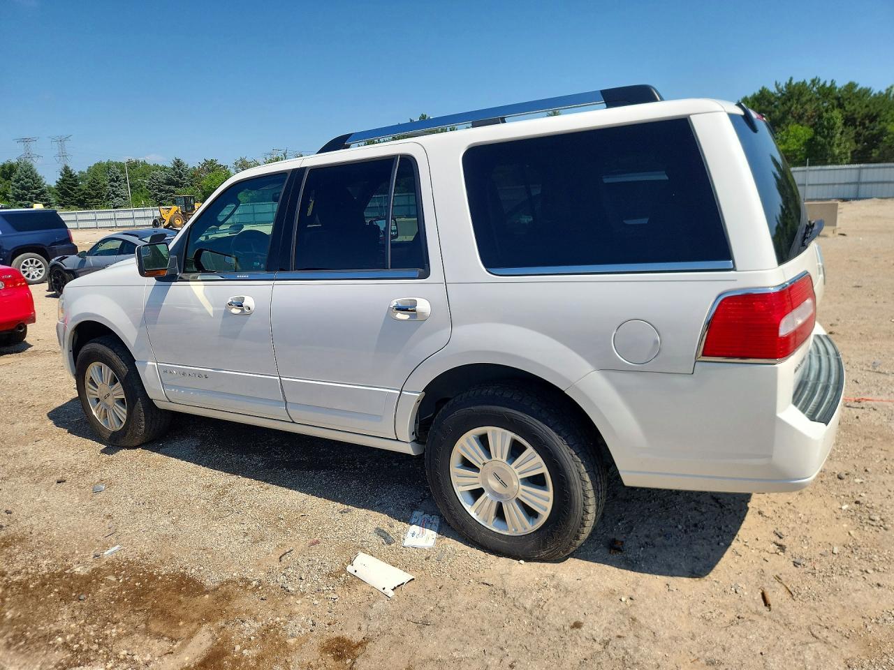 2013 Lincoln Navigator - Фото 2
