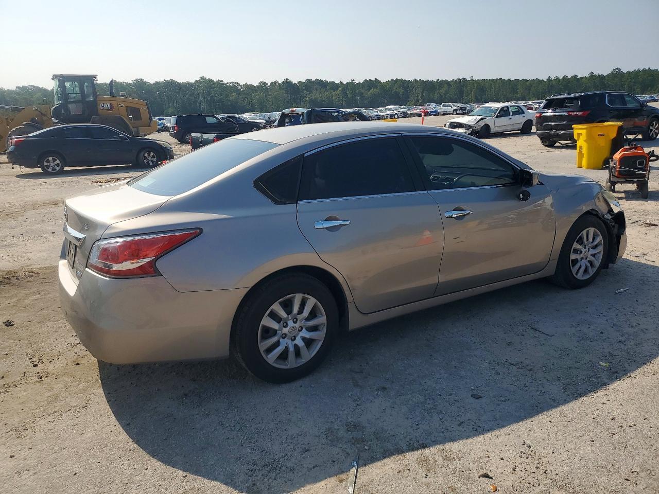 2014 Nissan Altima 2.5 S - Image 3