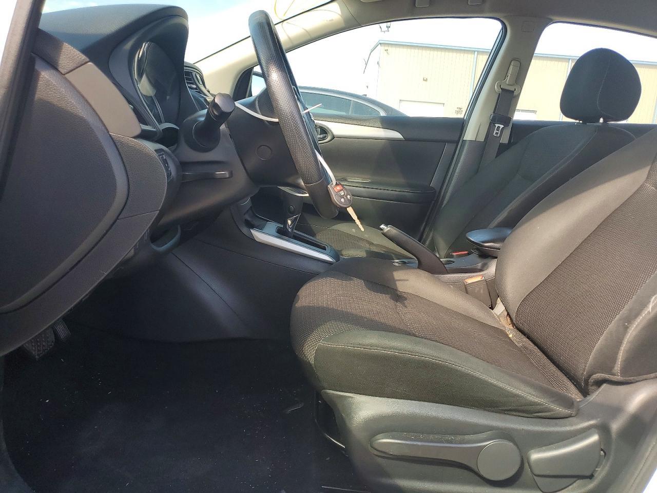 2019 Nissan Sentra S - Image 7