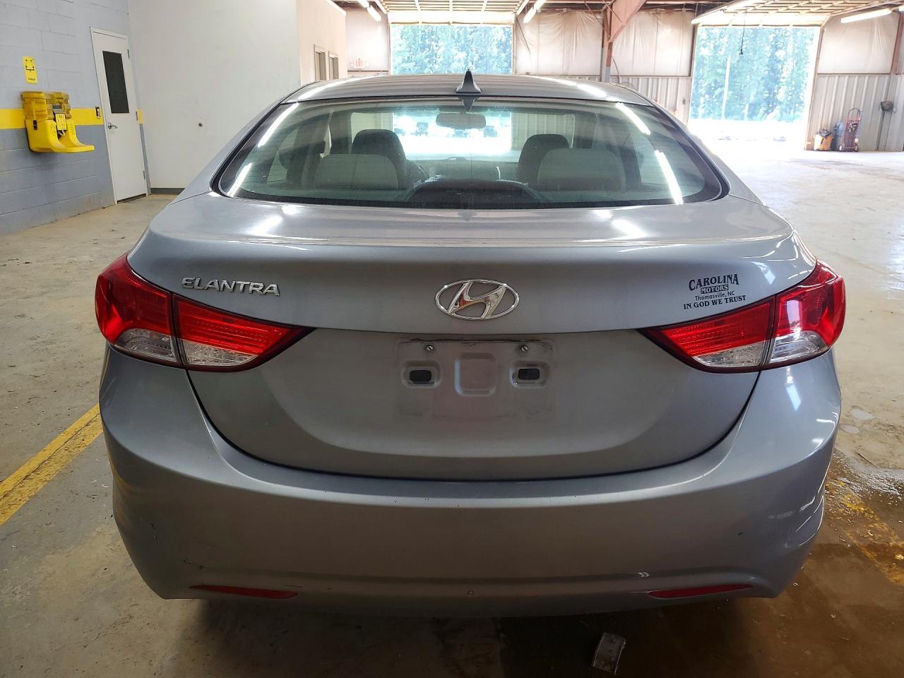 2013 Hyundai Elantra Gls - Фото 6