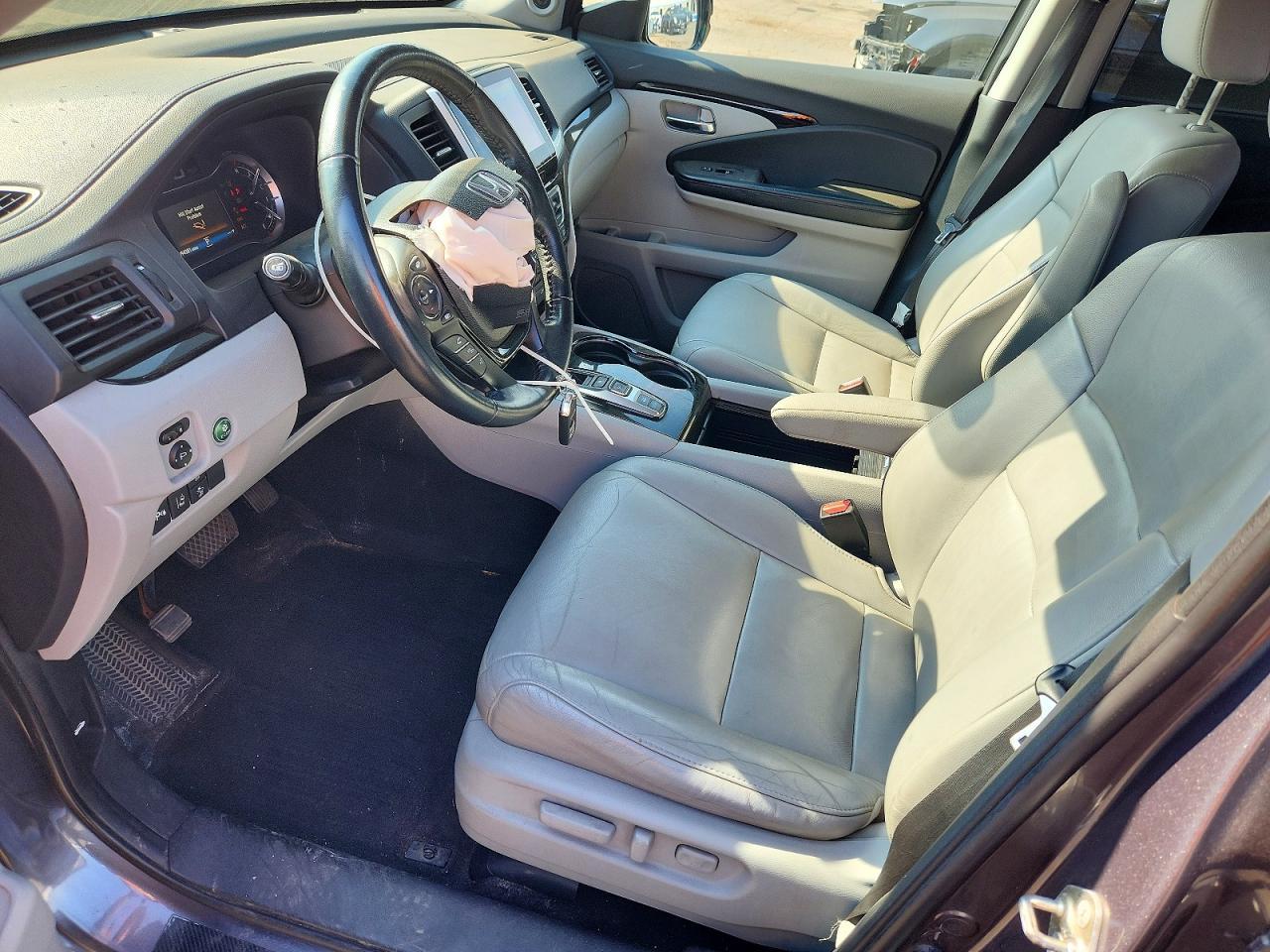 2016 Honda Pilot Touring - Image 7