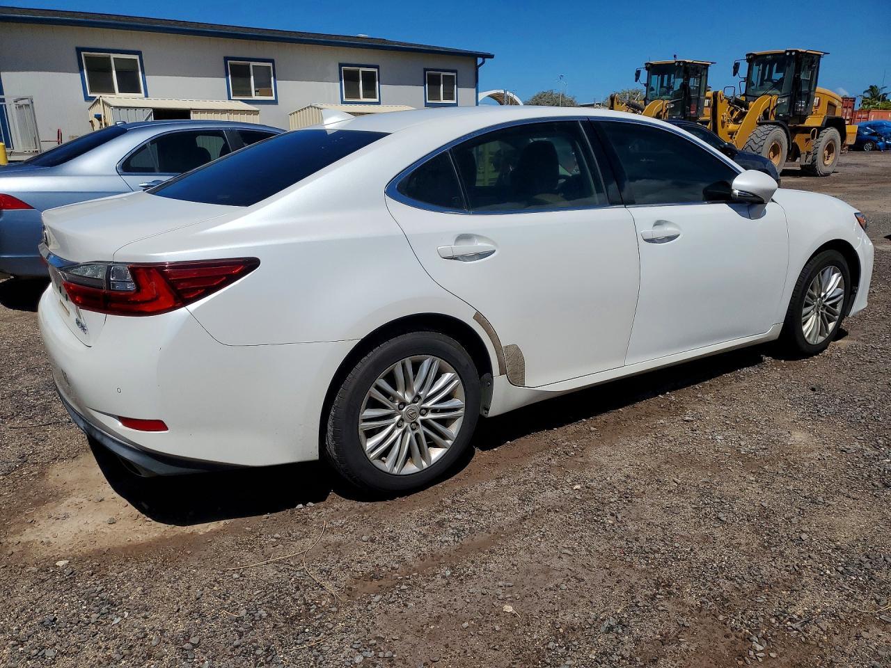2016 Lexus Es 350 - Image 3
