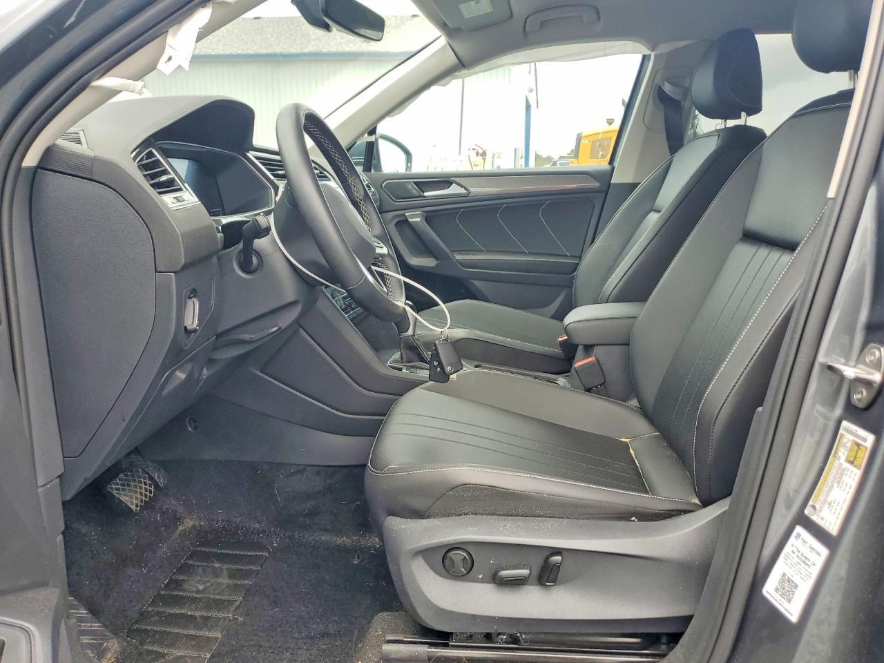 2024 Volkswagen Tiguan Se/Wolfsburg - Image 7
