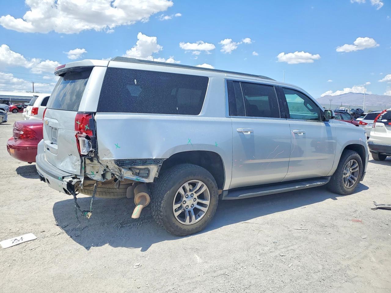 2018 Chevrolet Suburban K1500 Lt - Фото 3