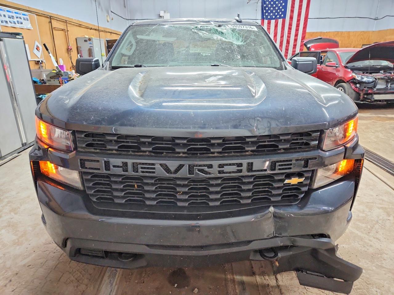 2021 Chevrolet Silverado K1500 Custom - Фото 5