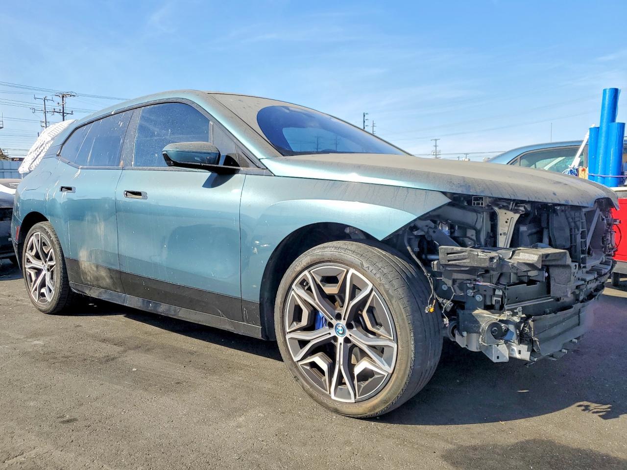 2024 BMW Ix xDrive50 - Фото 4