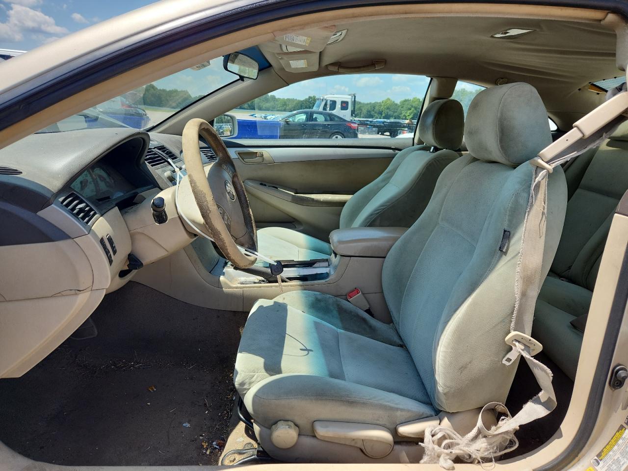 2004 Toyota Camry Solara - Image 7