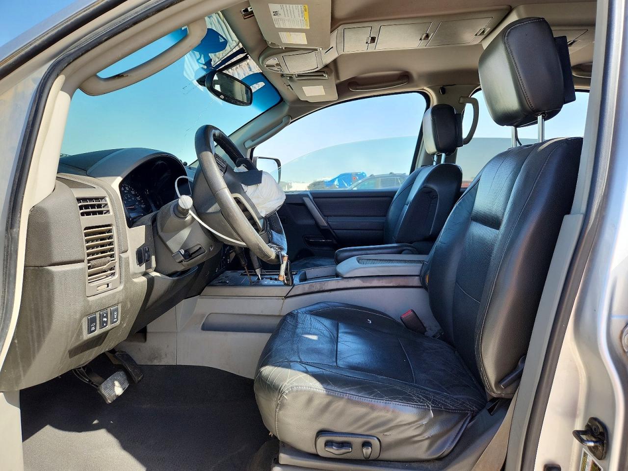 2004 Nissan Armada Se - Image 7