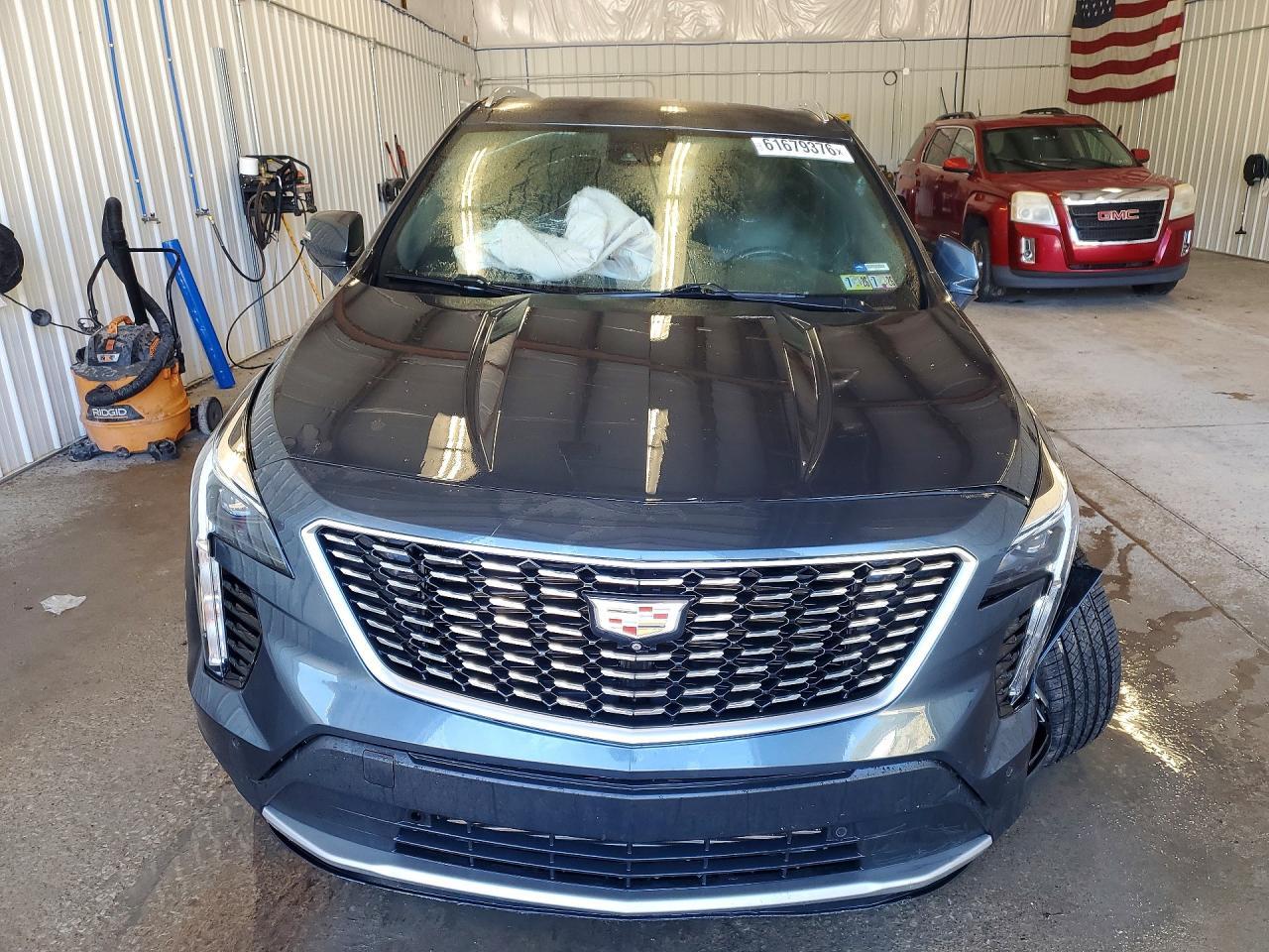 2019 Cadillac Xt4 Premium Luxury - Image 5