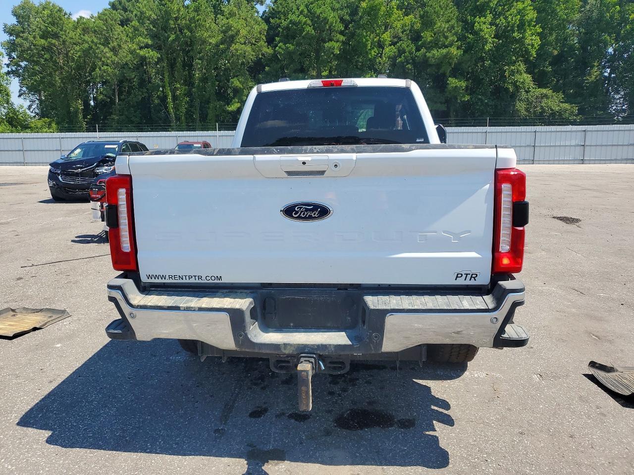 2026 Ford F250 Super Duty - Фото 6