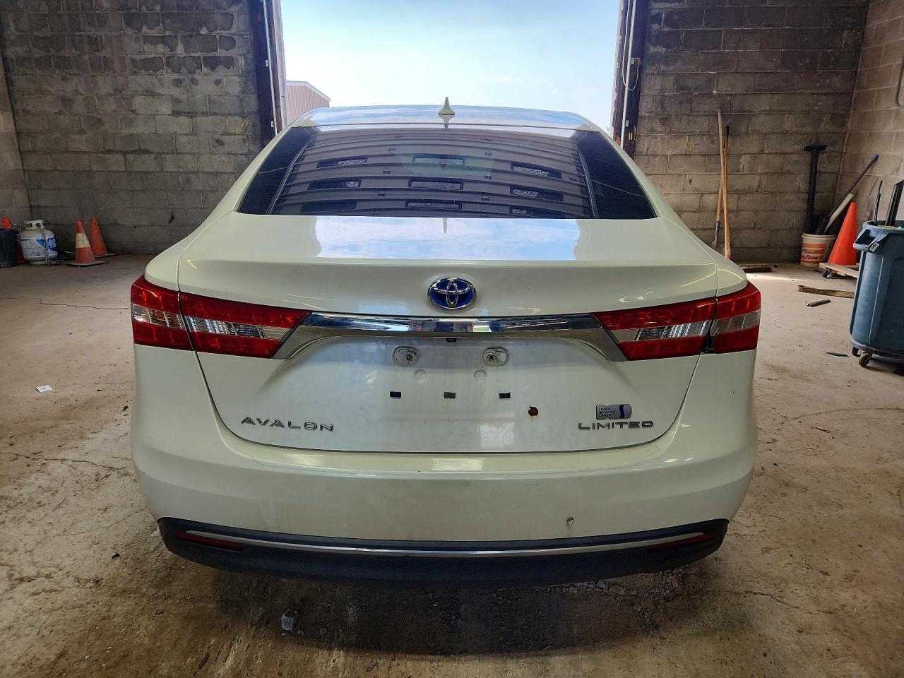 2013 Toyota Avalon Hybrid Limited - Фото 6