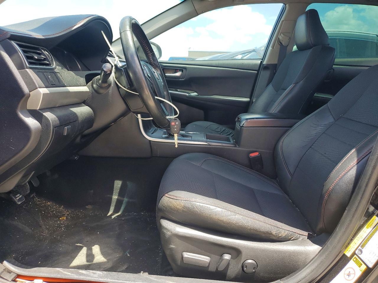 2016 Toyota Camry Le - Фото 7