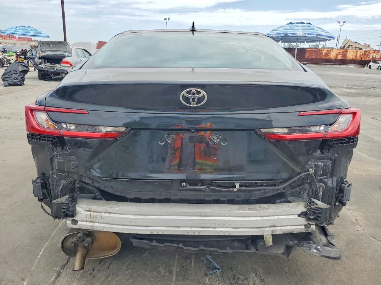 2025 Toyota Camry Le - Image 6