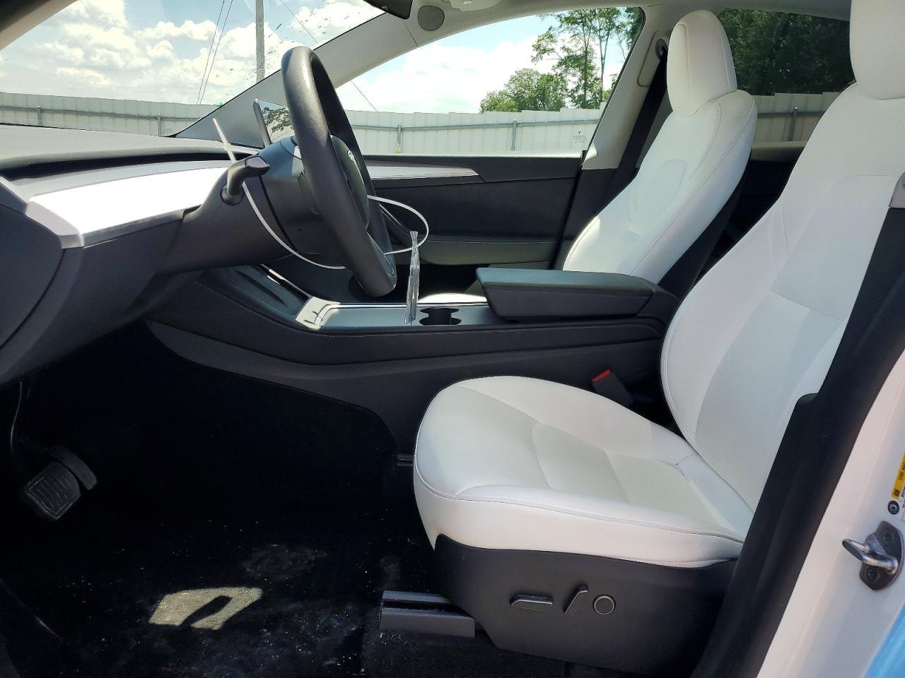 2023 Tesla Model Y - Фото 7