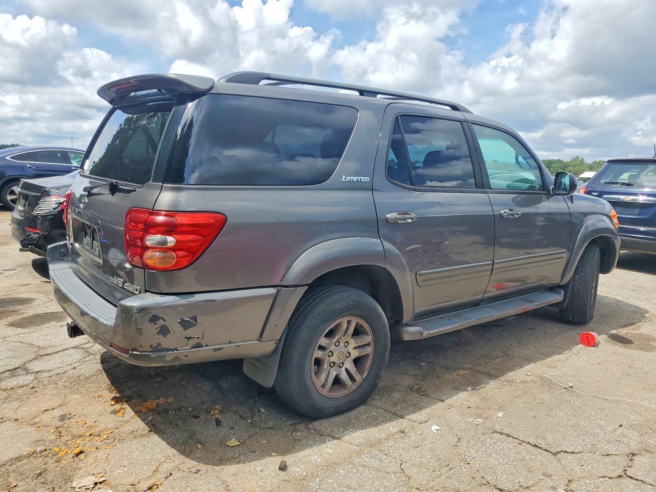 2004 Toyota Sequoia Limited - Image 3
