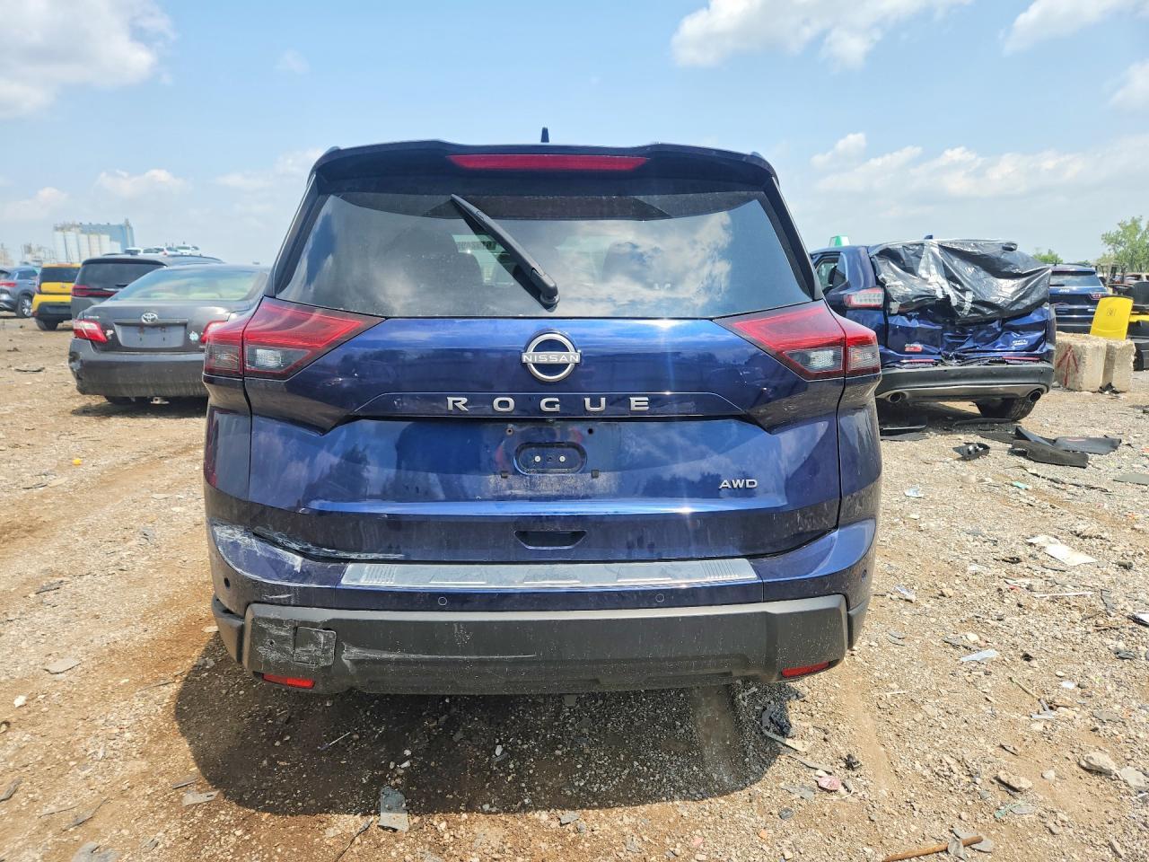 2025 Nissan Rogue Sv - Фото 6