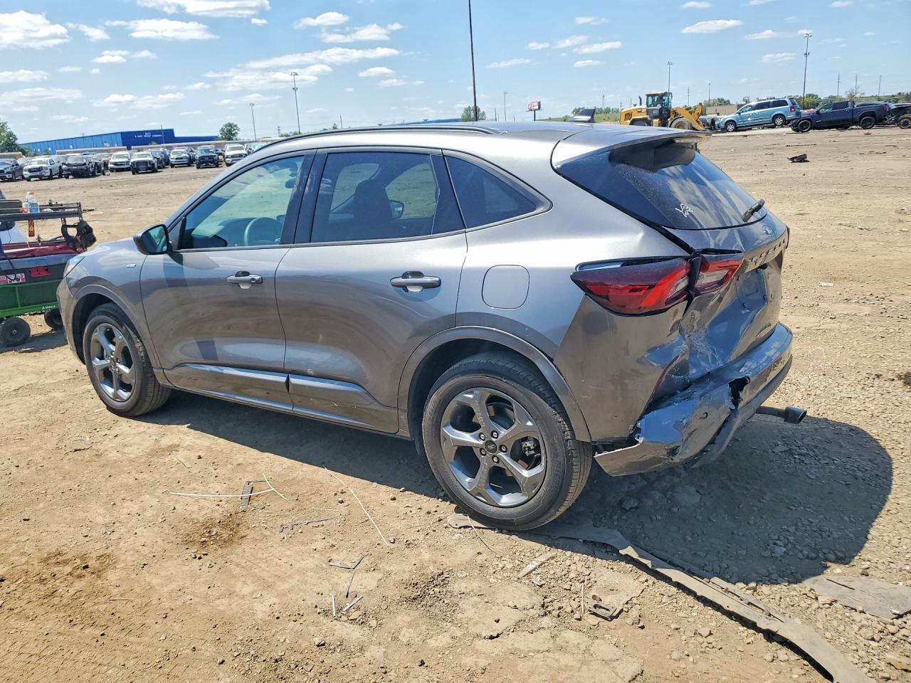 2024 Ford Escape St Line - Фото 2