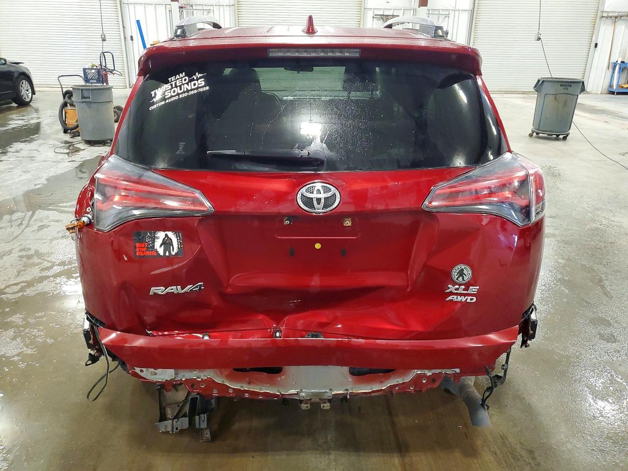 2018 Toyota Rav4 Xle - Image 6